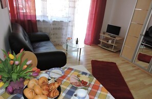 Interior - Apartment '3' with Private Terrace and Wi-Fi (Uhldingen-Mühlhofen)