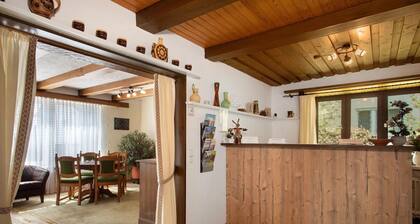Zimmer 'Deluxe 10, 2 Og' mit Balkon und Wi-Fi