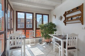 Dining - Room 'Familienzimmer 8' with Balcony and Wi-Fi (Wasserburg (Bodensee))