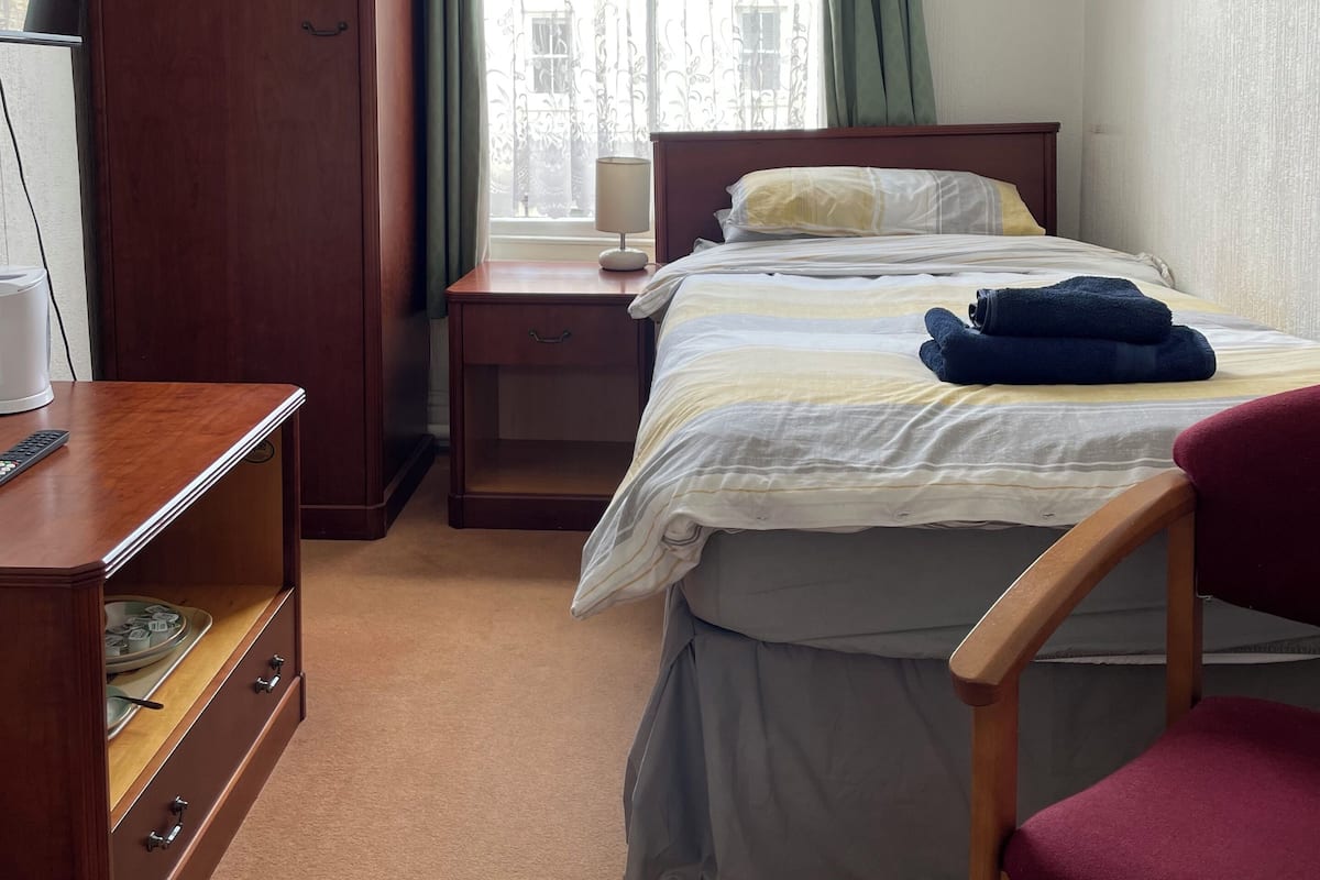 Wifi gratis y ropa de cama