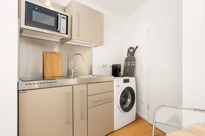 Interior - Large 150 sqm apartment for groups (Bad Aibling)