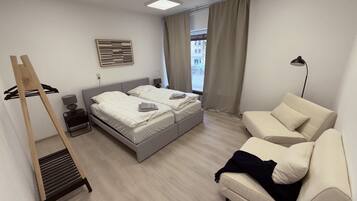 5 chambres, bureau, fer et planche Ă repasser, Wi-Fi gratuit