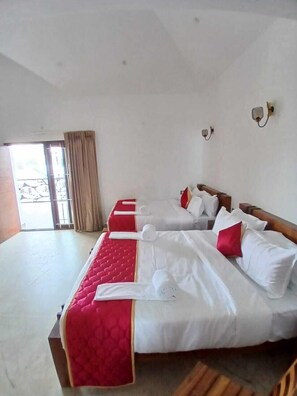 Basic Suite, Garden View - Pugal Holidays (Kodaikanal)