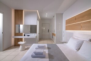 Phòng Suite dành cho gia đình | Két bảo mật tại phòng, phòng cách âm, bàn ủi/dụng cụ ủi quần áo 