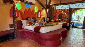 Villa familiar, patio, vista al resort | Camas extra, wifi gratis y ropa de cama
