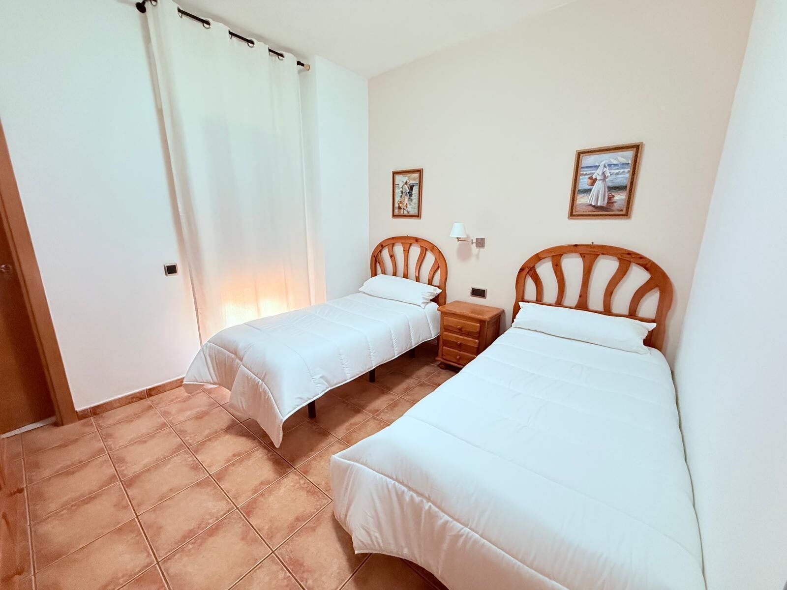 Basic Double Room | Free WiFi, bed sheets