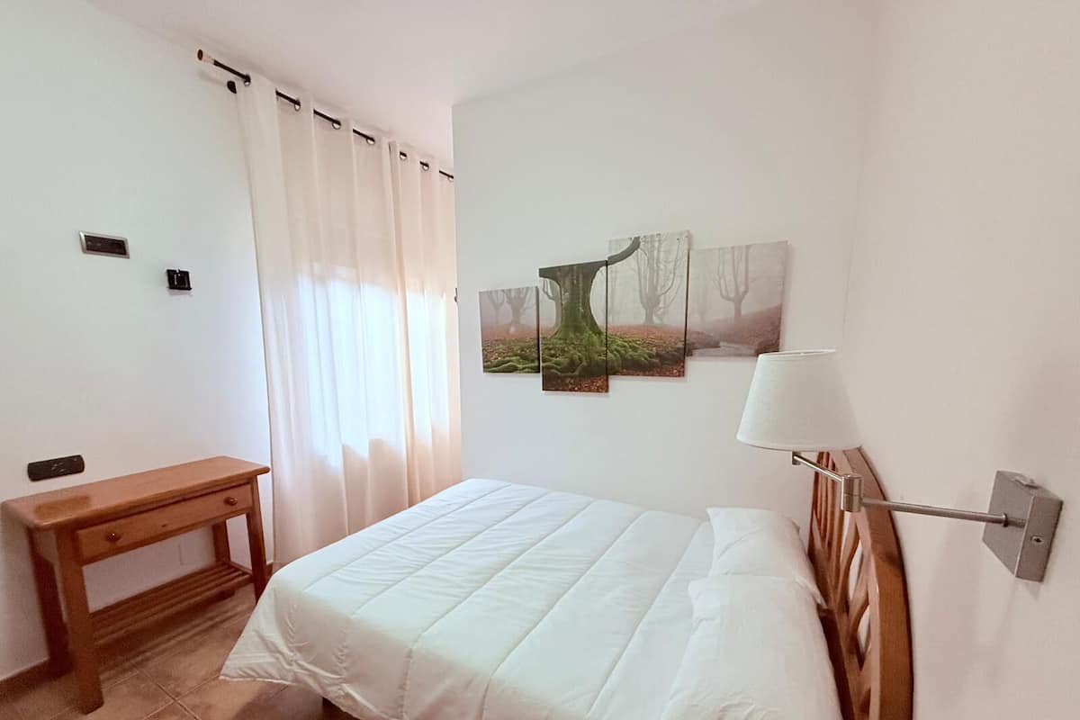 Superior Double Room, 1 Queen Bed | Free WiFi, bed sheets