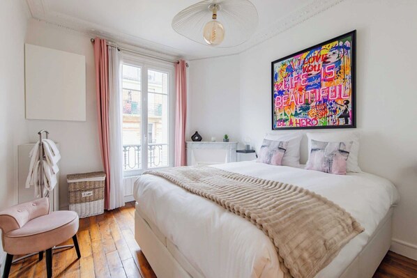 2 bedrooms, desk, iron/ironing board, free WiFi