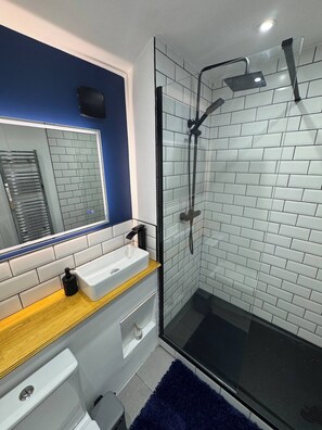 Bungalow, 2 camere da letto, fumatori, vista giardino | Bagno