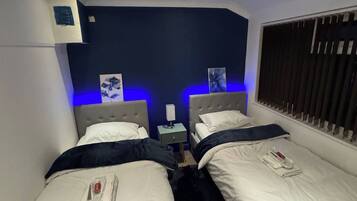 2 bedrooms