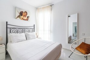 3 dormitorios, tabla de planchar con plancha, wifi gratis y ropa de cama