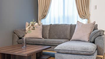 Deluxe House, Balcony | 3 bedrooms, blackout drapes, iron/ironing board, free WiFi