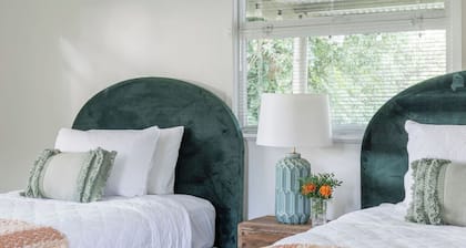 Fila Casablanca - luxe farm stay, sleeps 8-12 guests