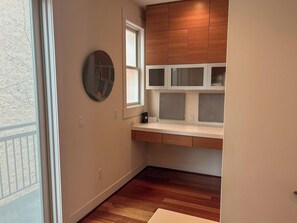 Interior - Boardman Brownstone Townhouse - Heart of Downtown (Traverse City)