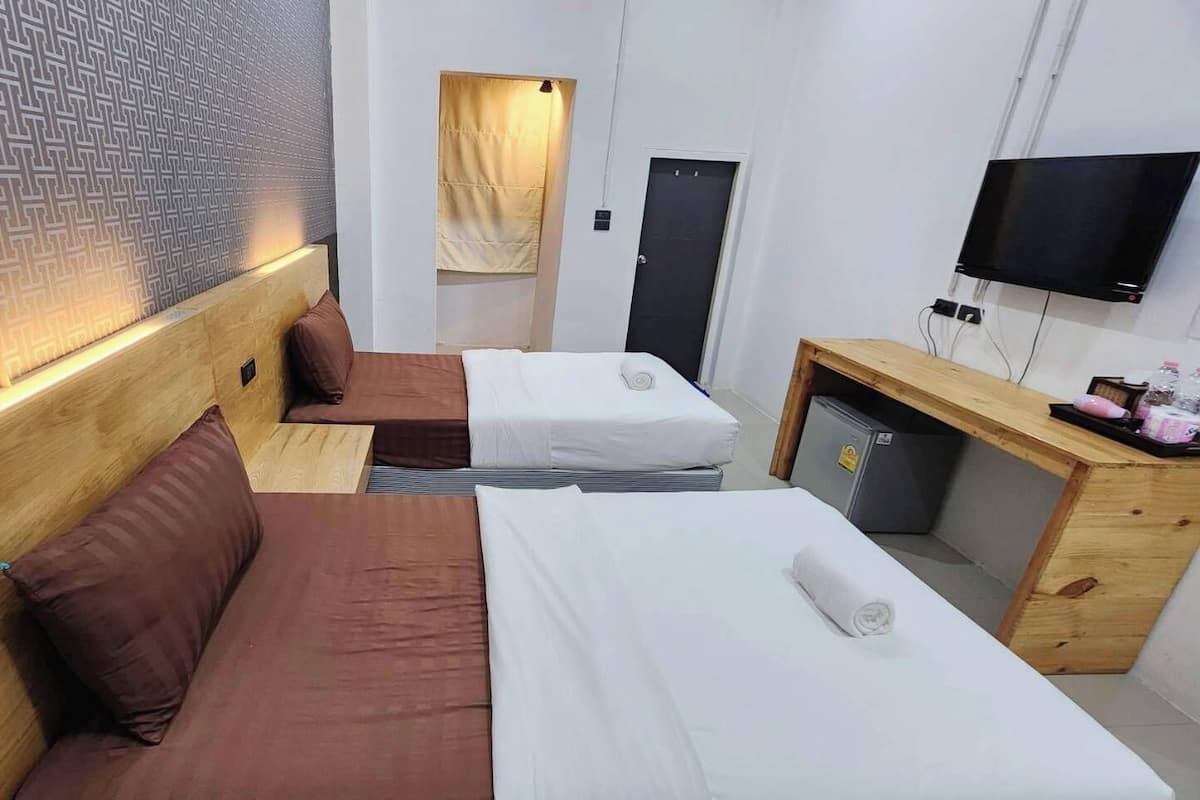 Classic Double Room | Free WiFi