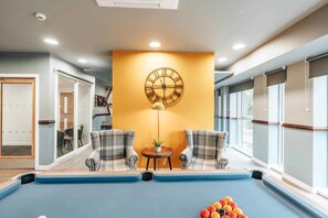 Game room - Caledon Court (Aberdeen)