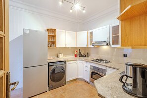 Four, plaque de cuisson, lave-vaisselle