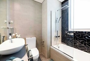 Apartment | Bathroom - OYO HOME 1458 Premium 1bed Apartment In (Dubai)