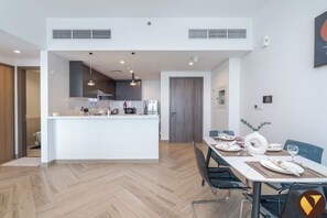 Luxury Apartment, Garden View | Private kitchen - Vogue| Al Wasl 1 Residence near World Trade Centre (Dubai)