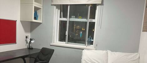 Desk, iron/ironing board, WiFi, bed sheets