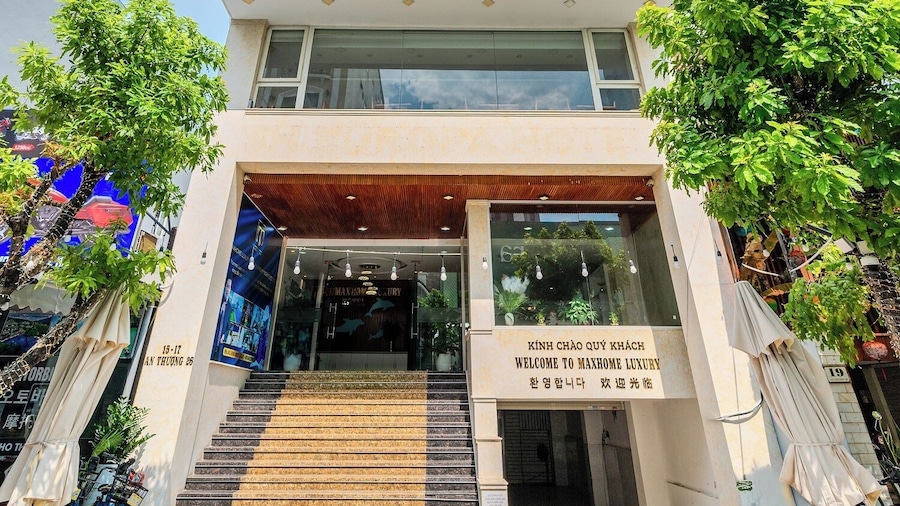 Maxhome Luxury Hotel