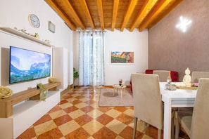 Superior Apartment, Balcony | Living area - You & Me Corporation Home Verona Centro (Verona)