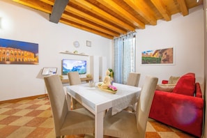 Superior Apartment, Balcony | Living area - You & Me Corporation Home Verona Centro (Verona)
