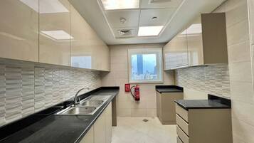 2 bedrooms, desk, laptop workspace, free WiFi