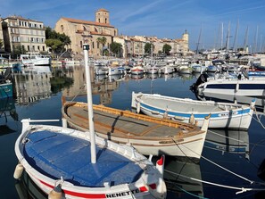 Marina