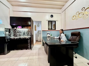 Apartment, 2 Bedrooms, Accessible, Smoking | Lobby - Axon Cozy Modern House #B Near The Walking Street (Angeles City)