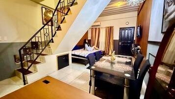 Apartment, 1 Bedroom, Accessible, Smoking | Living room