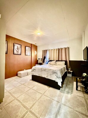 2 bedrooms - Axon Cozy Modern House #G Near The Walking Street (Angeles City)