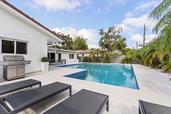 Alberca al aire libre 