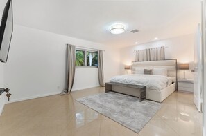 8 habitaciones, escritorio, cuna de viaje y wifi gratis