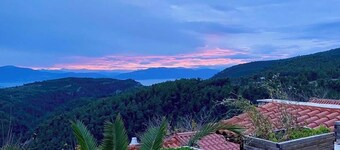 Panorama Village House