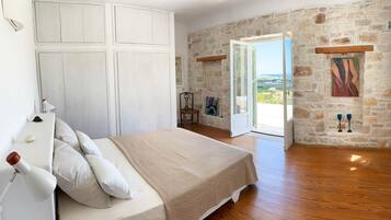 Ferienhaus | 3 Schlafzimmer, Schreibtisch