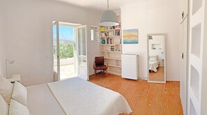 Villa | 3 bilik tidur, meja