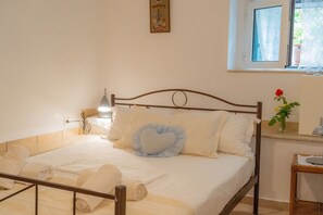 House | 1 bedroom - Peris Independent Stone Apartment for 3 (Lefkada)