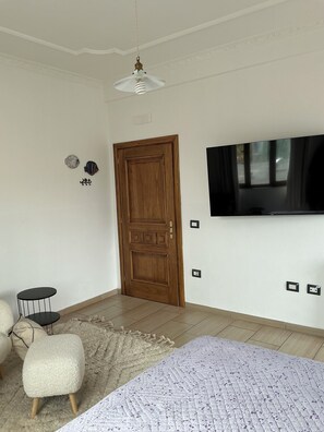 6 Schlafzimmer, WLAN, Bettwäsche