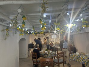مطعم