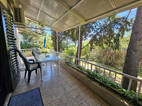 FeWo in kleinem Häuschen, 70m vom Meer