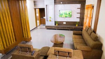 Căn hộ Tiêu chuẩn, 3 phòng ngủ | Khu phòng khách