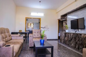 스탠다드 아파트, 침실 3개 | 거실 공간