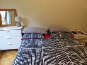 1 chambre, fer et planche à repasser, Wi-Fi, draps fournis