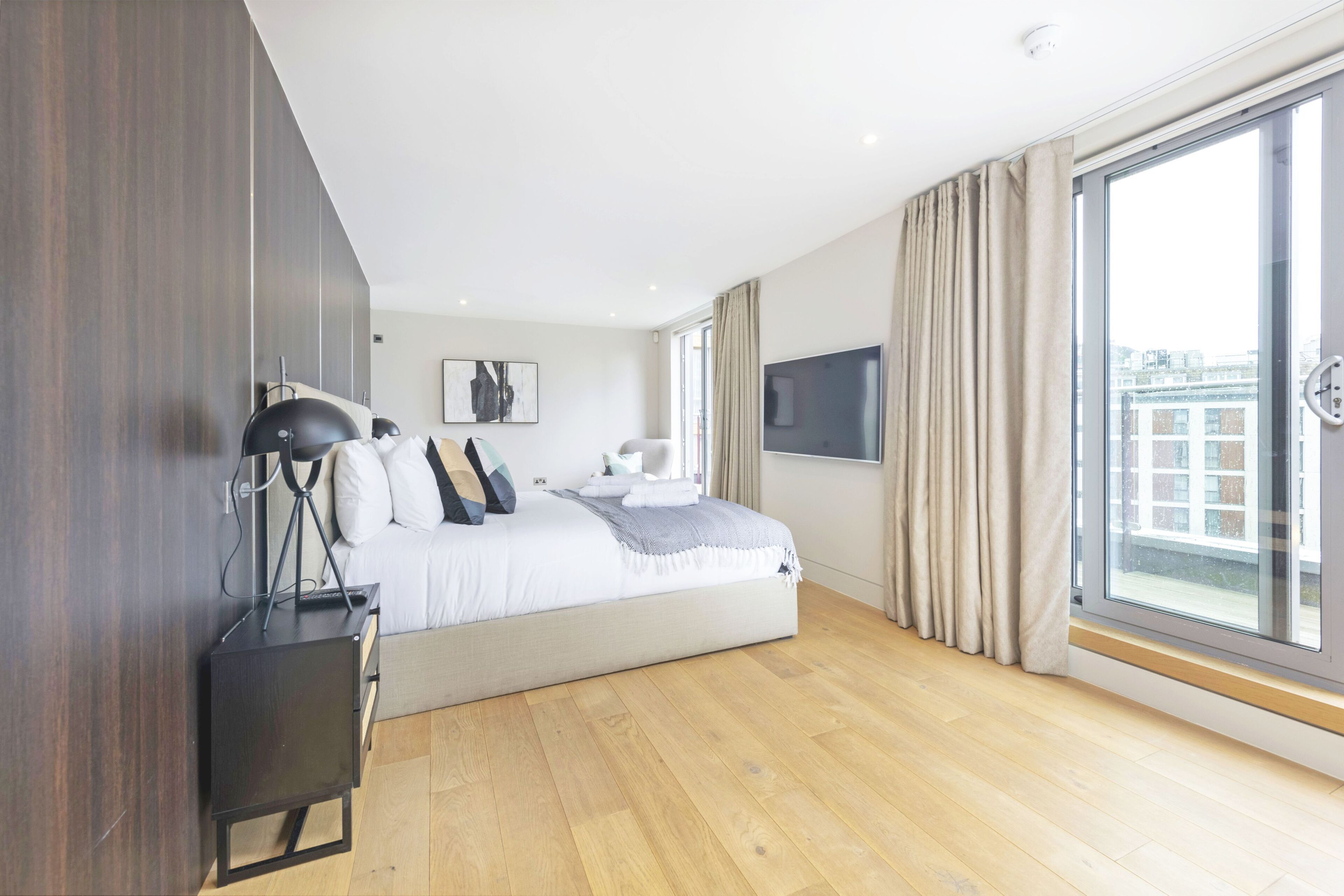 頂樓客房, 陽台, 城市景觀 | 2 間臥室、熨斗/熨衣板、免費無線上網