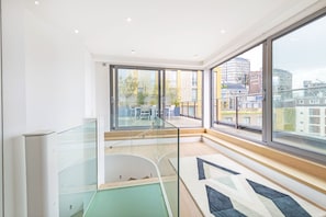 Penthouse, Balkon, Stadtblick | Terrasse/Patio