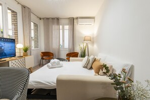 1 slaapkamer, een strijkplank/strijkijzer, gratis wifi