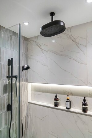 Hair dryer, towels