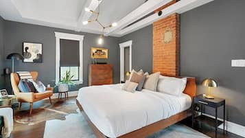 2 habitaciones, escritorio, tabla de planchar con plancha y wifi gratis