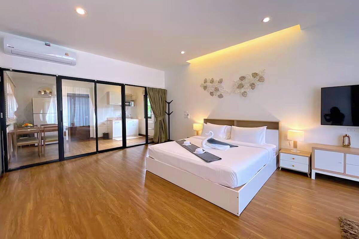 Premier Villa | 3 bedrooms, individually decorated, individually furnished